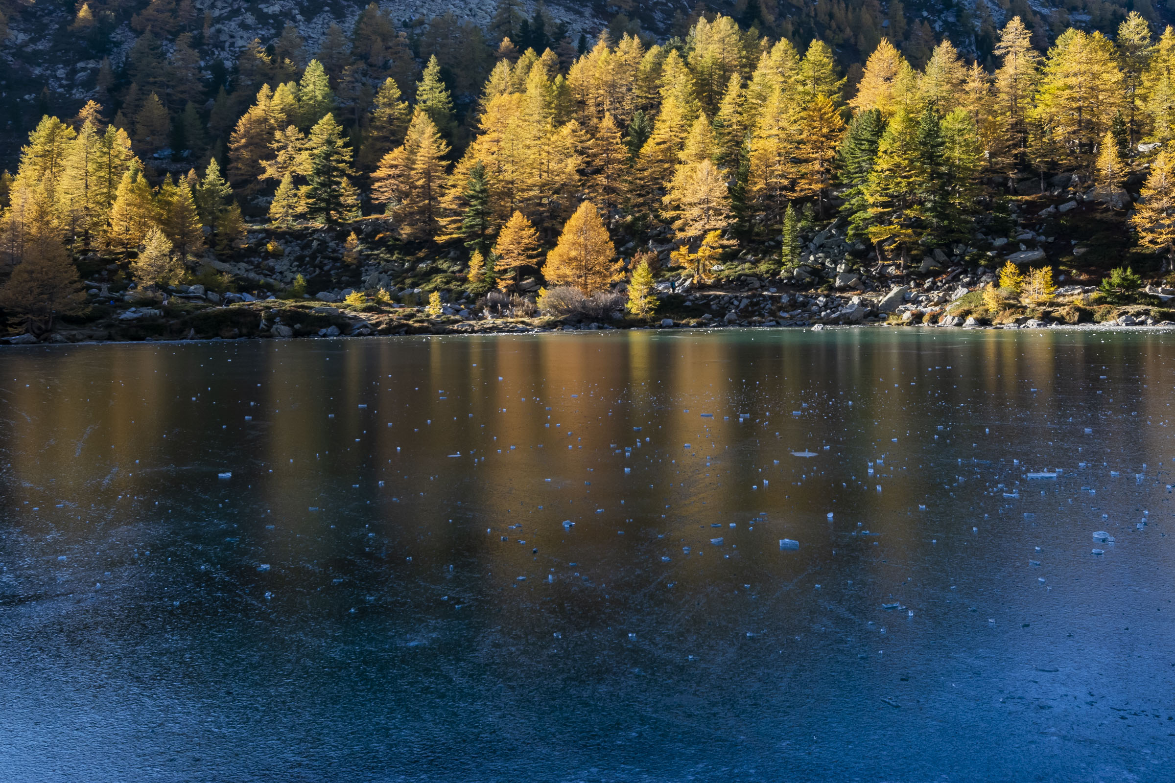 Lago d'Arpy autunno